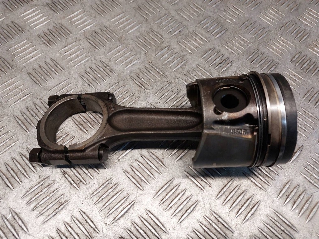 фото №9, Поршень + шатун комплект 4szt volvo c30 i 2.0 hdi 085190+ hs2ri