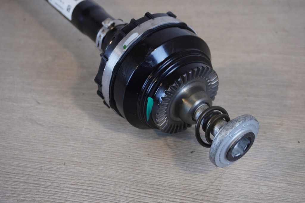 фото №6, Привідний вал задня bmw g42 m240i 8744985 42km.