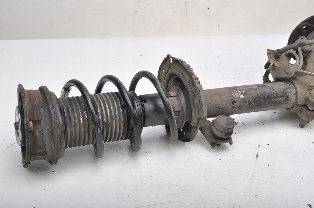 фото №8, Audi a3 8v mcperson правий перед передній 5q0413023da