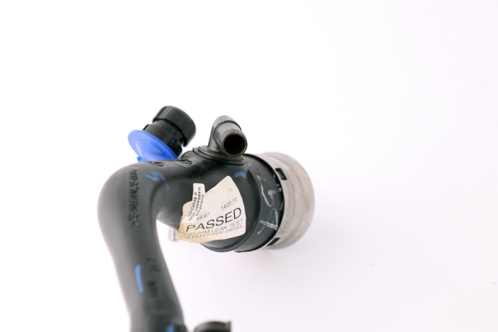 Mini r55 r56 патрубок заливної пластиковий дизель Недорого