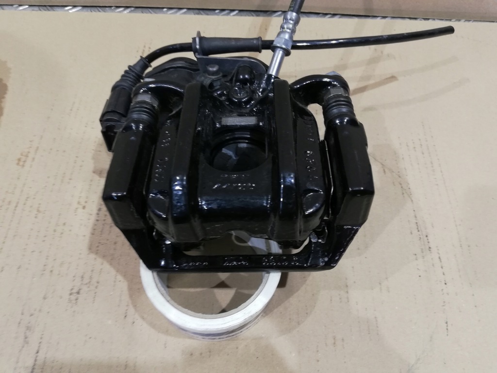 фото №7, Bmw i8 суппорт тормозной задняя левый правый чёрный 25km