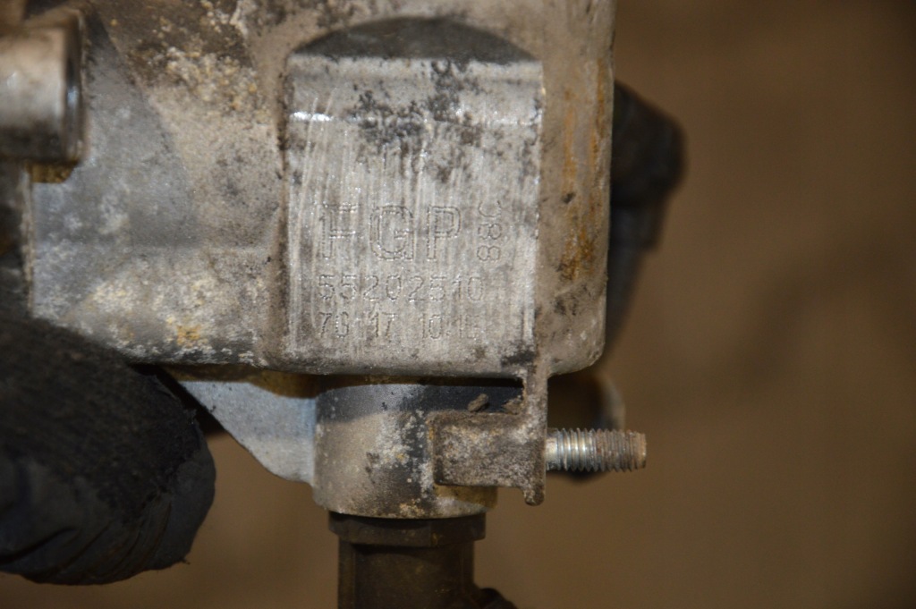 фото №3, Alfa romeo 159 корпус термостата 55202510