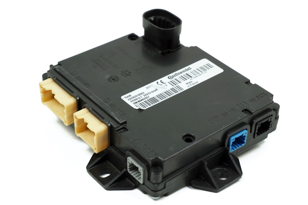 Купить Модуль блок управления trafic iii vivaro 243751642r