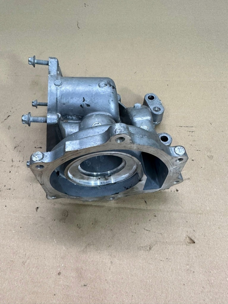 фото №1, Mercedes основа насоса wody m656 a6562000001