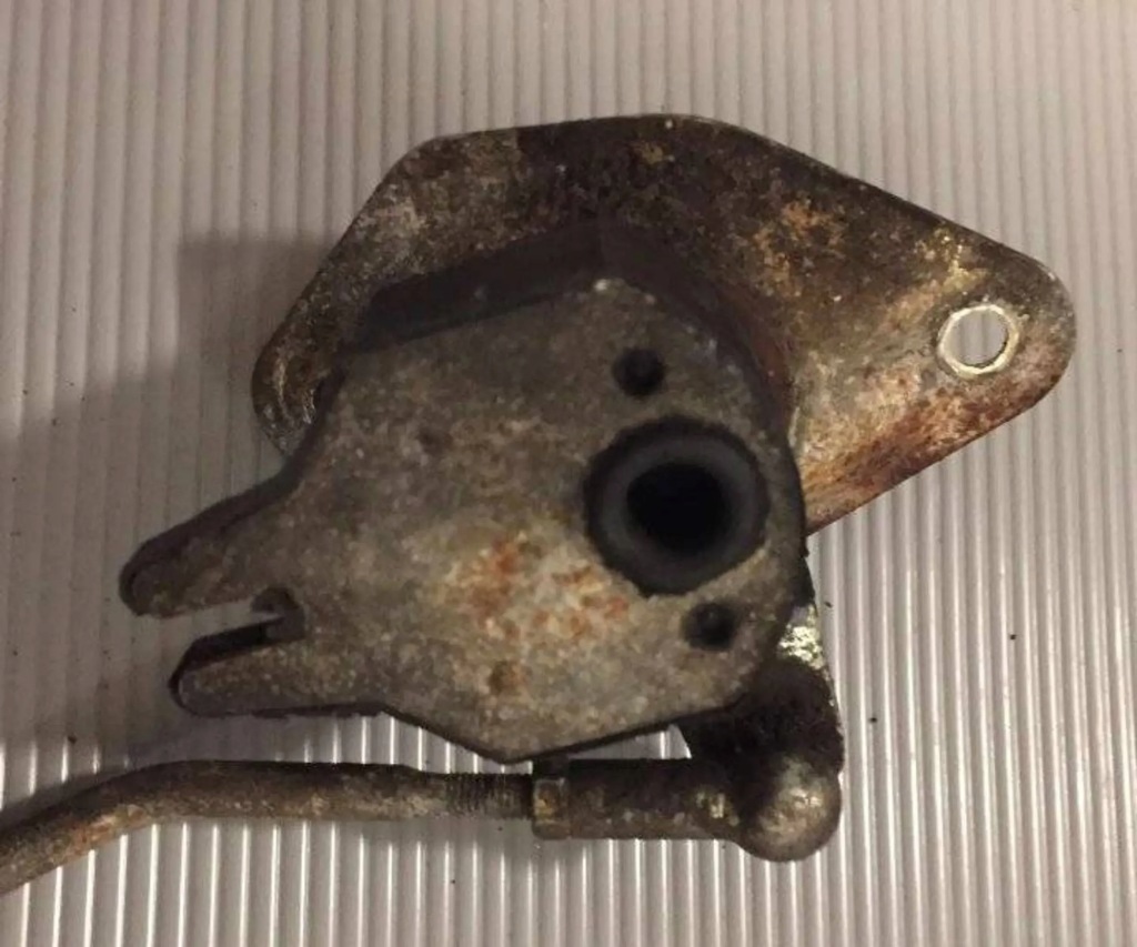 Mercedes-benz 200 300 w123 1985 механизм газа в Украине