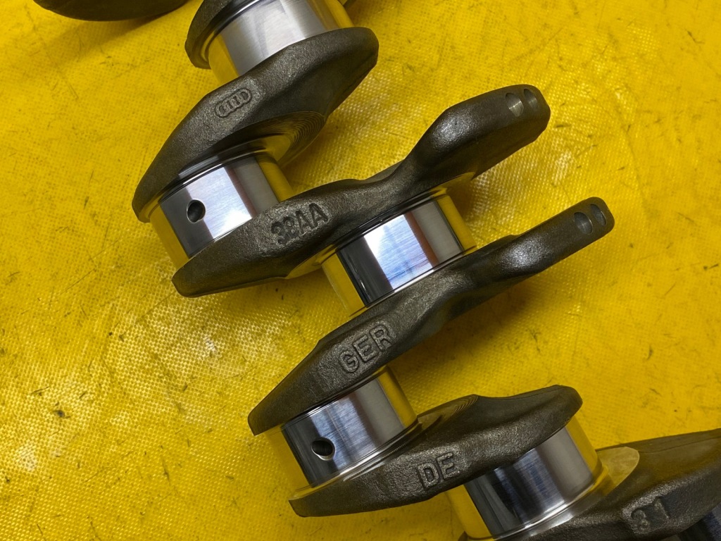 Купить Wał коленчатый vw passat b6 audi a4 b7 b8 a6 c7 2.0 tdi 16v 38aa blb 03g105173