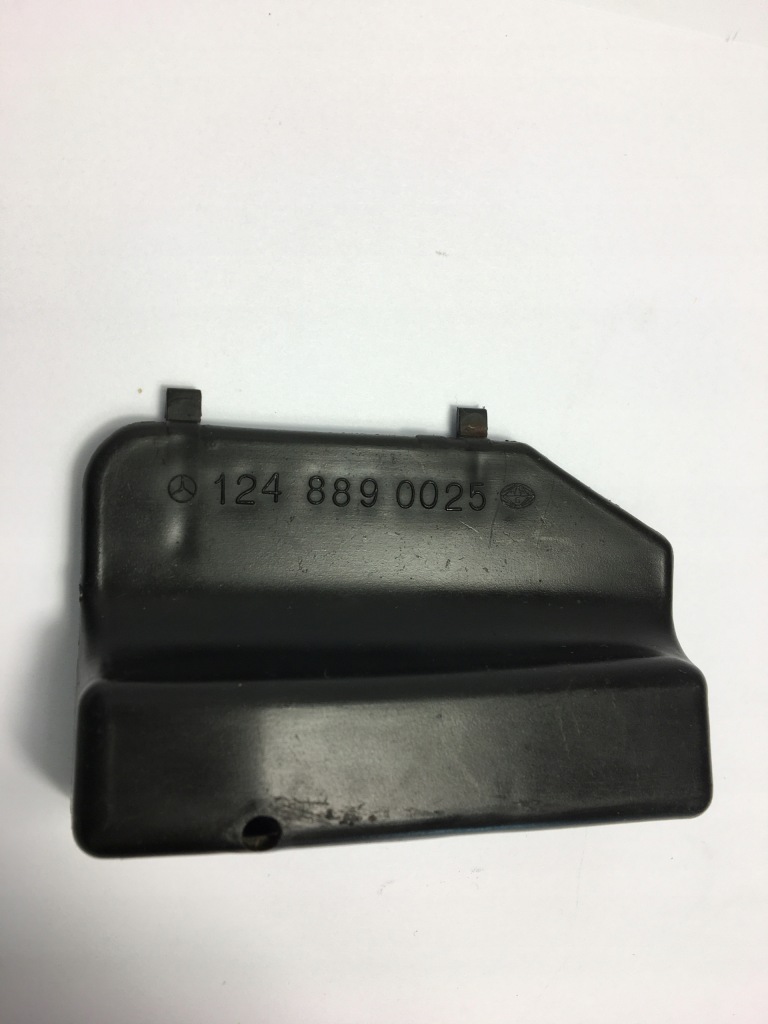фото №1, Захист пластик фаркопа замка капот mercedes w124 1248890025