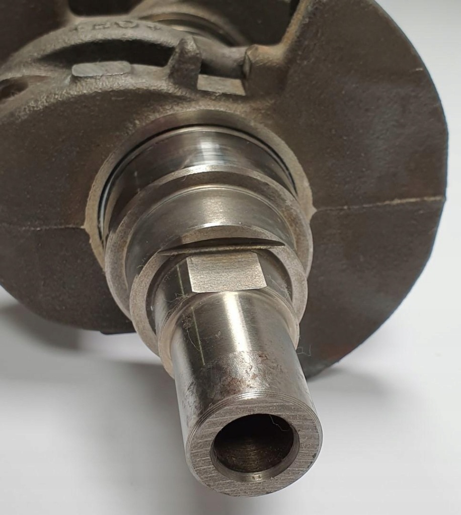 Wał коленчатый 1.4 t opel adam b14net b14nel 55565279 с Разборки