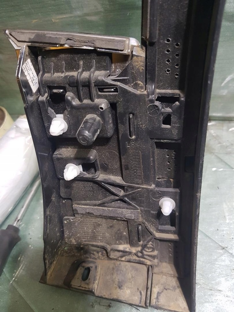 фото №7, Молдинг крила лівий перед vw touareg iii