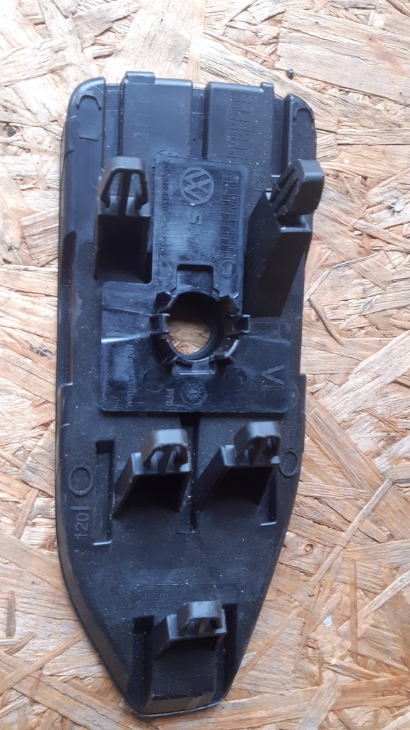 фото №2, Решётка бампера vw t-roc 2ga