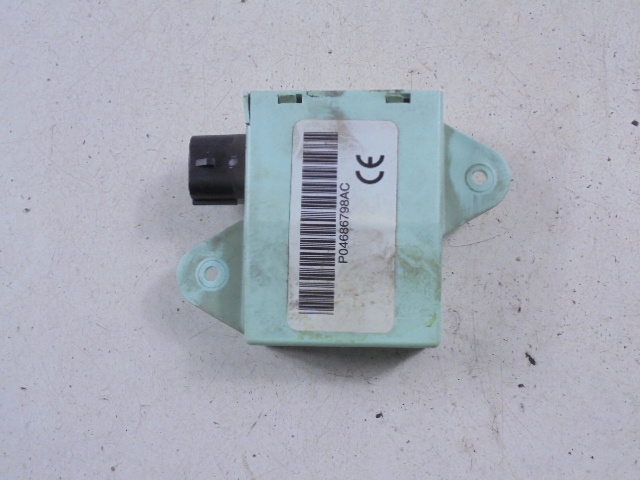 фото №1, Chrysler voyager 4 iv блок управления центрального замка пульта p04686798ac