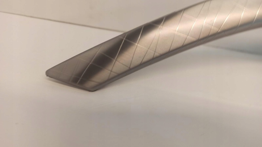 фото №8, Volvo xc70 ii dekor молдинг дверь правая 30716438