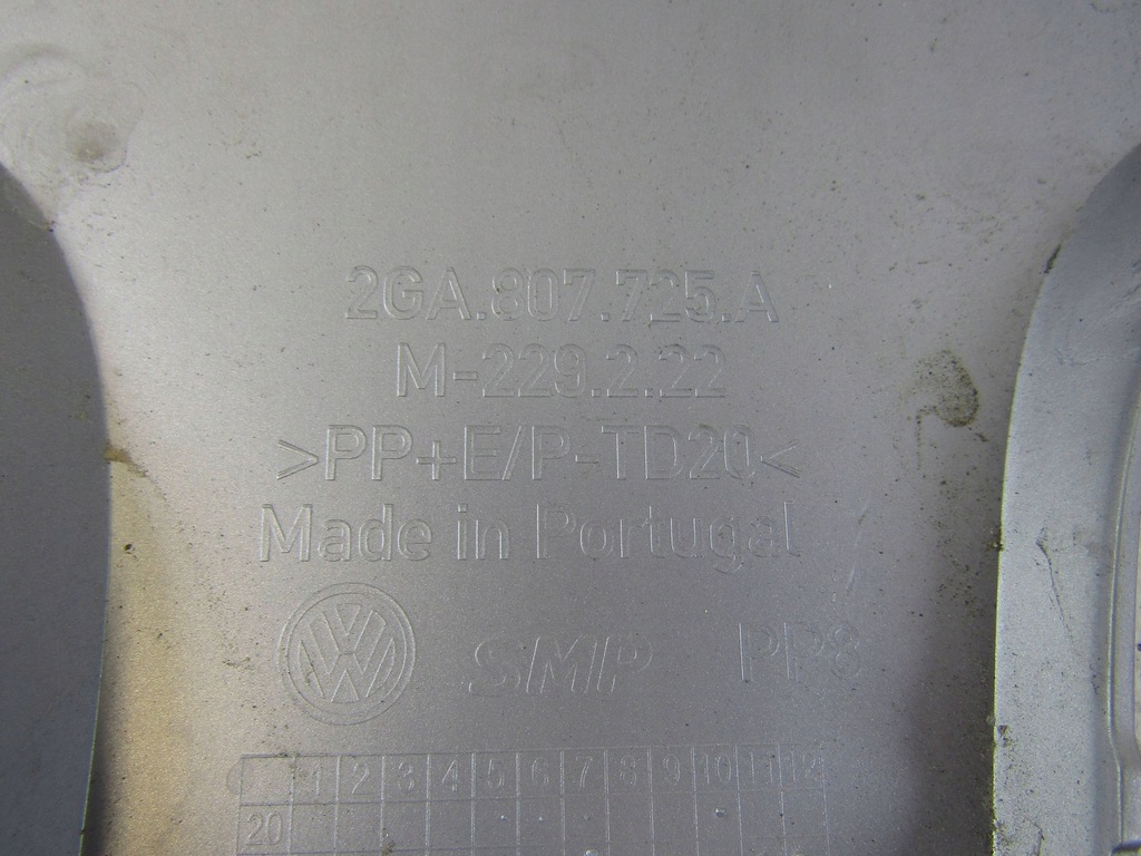 фото №11, Vw t-roc lift спойлер накладка бампера задняя 21r-- 2ga807725a