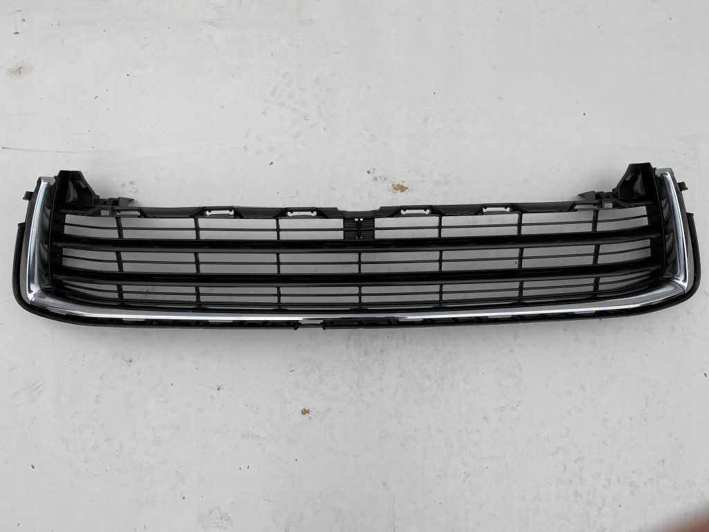 фото №1, Toyota highlander решітка бампера перед org 14-