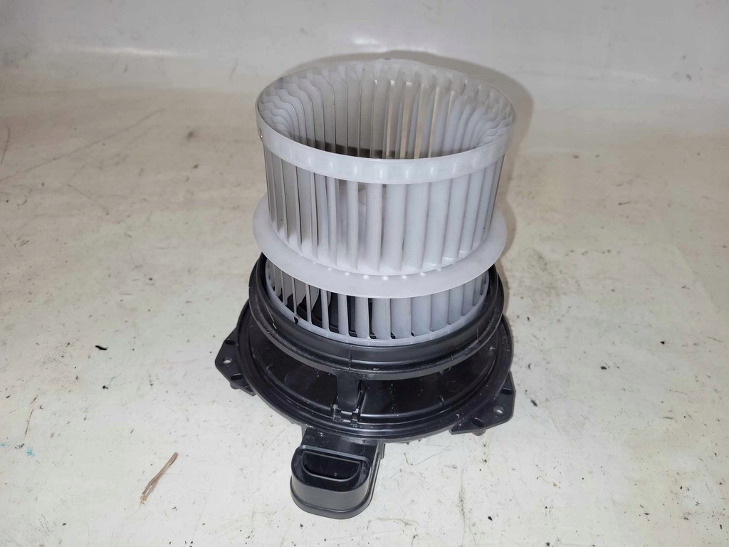 фото №1, Воздуходувка отопителя 1.8 toyota chr ch-r 2021