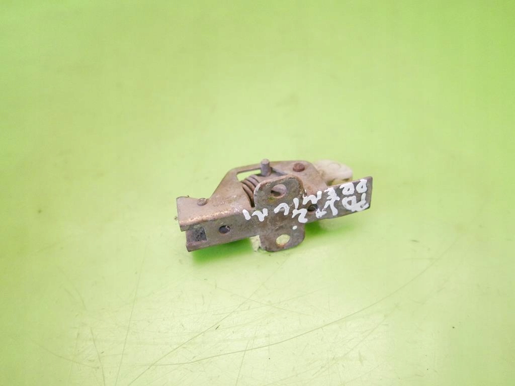 Замок капот правый перед renault premium 370 dci Доставка