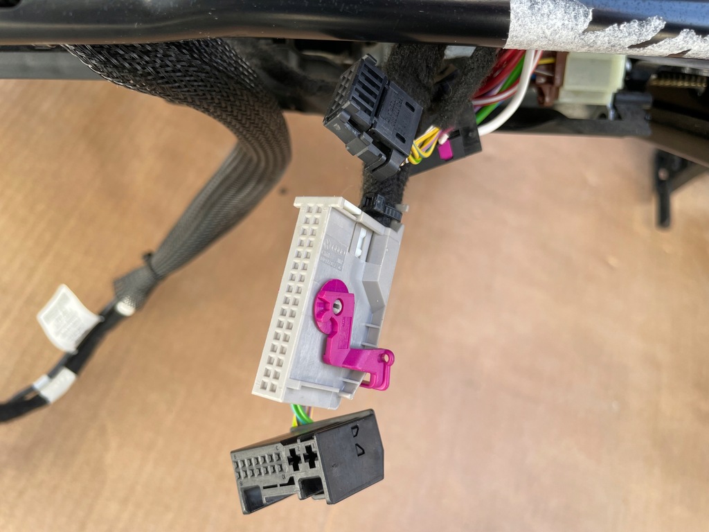 фото №11, Сиденья заднее сиденье skoda kodiaq alcantara комплект ideał карбон full электрика