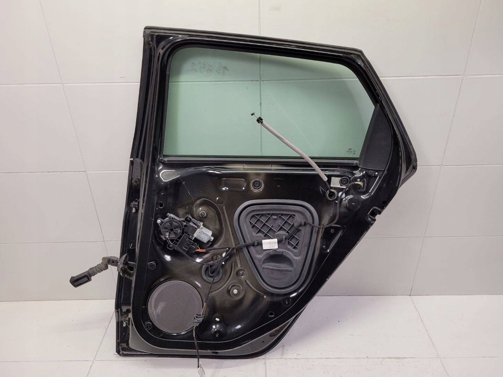 фото №8, Дверь задняя правая сторона audi a1 gb 2018 - 2024