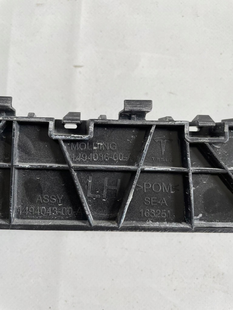 фото №10, Напрямна бампера лівий задня tesla model x