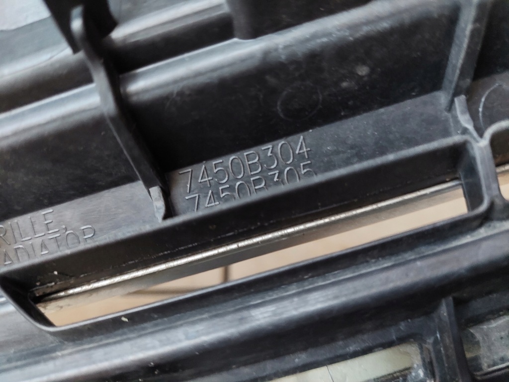 фото №15, Решітка радіатора - решітка радіатора - mitsubishi outlander iii - lift - 2018 - 2022