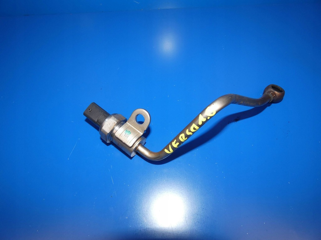 фото №1, Toyota verso ii auris avensis t29 1.6 d4d n47 датчик трубка шланг оливи