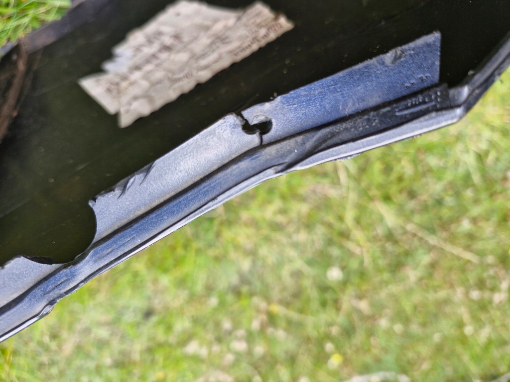 фото №9, Volvo v70 iii бампер перед омивачі