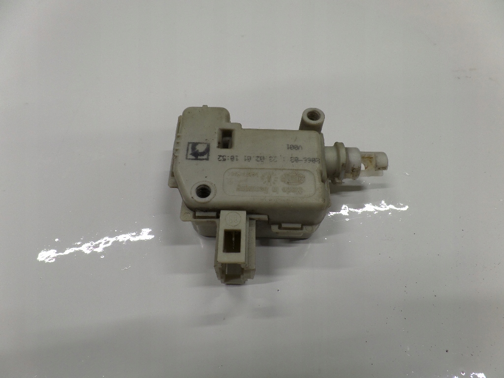 фото №1, Smart fortwo 450 привід кришка заливної пального