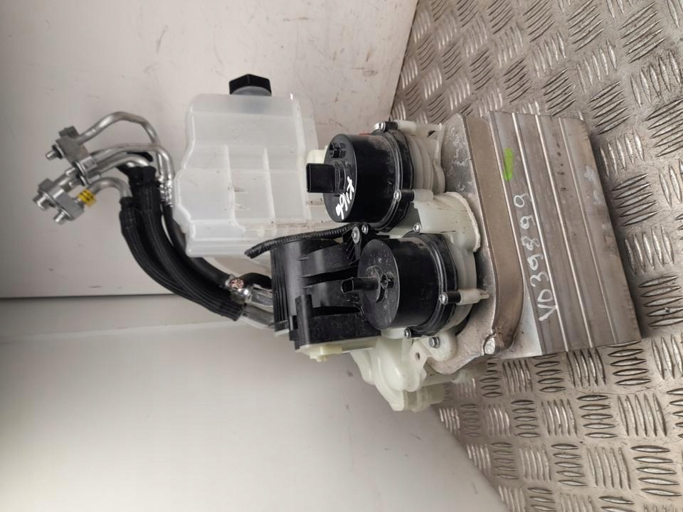 Бачок расширительный жидкость охлаждающий tesla model 3 2025 150685900e Оригинал