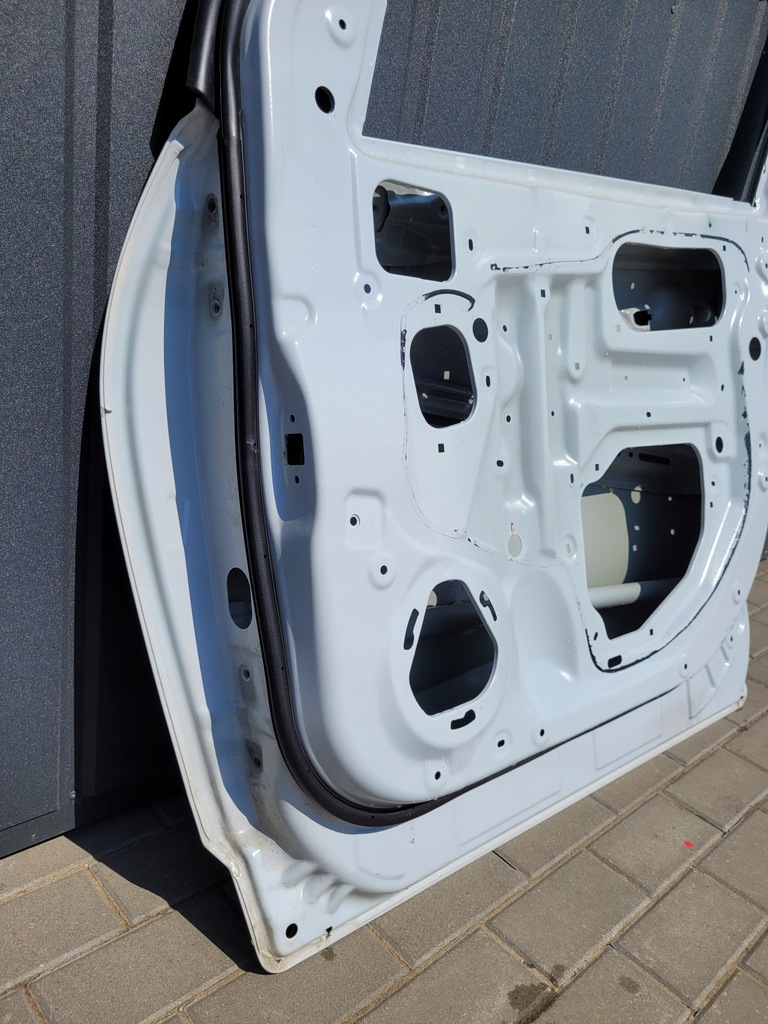 фото №8, Двері передні праве правий перед mitsubishi eclipse cross 5700a960