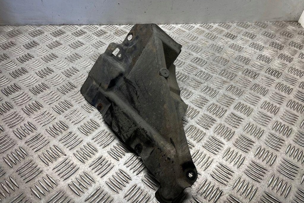 фото №7, Інше захист підвіска bmw 3 coupe e92 7159189 2.0l дизель 2011