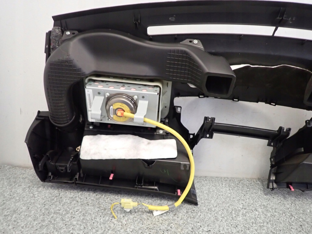 фото №15, Toyota yaris ii 5d 06-11 подушки безопасности воздушные europa