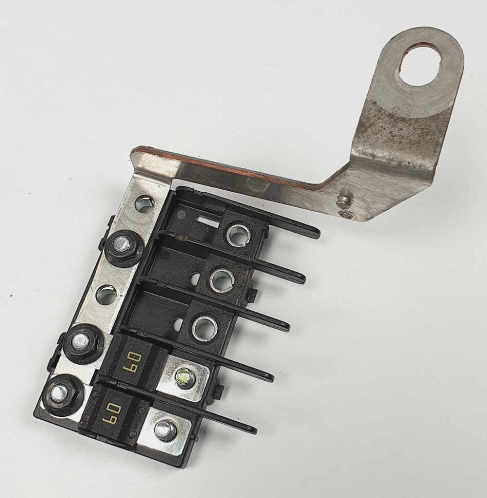 фото №1, Предохранитель главный volvo xc90 i 2.4 d5