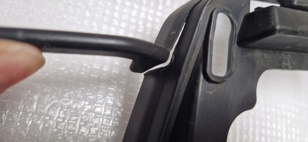 фото №12, Mazda mx30 mx-30 mx 30 нижня решітка передній бампера решітка радіатора dn4e-501t1