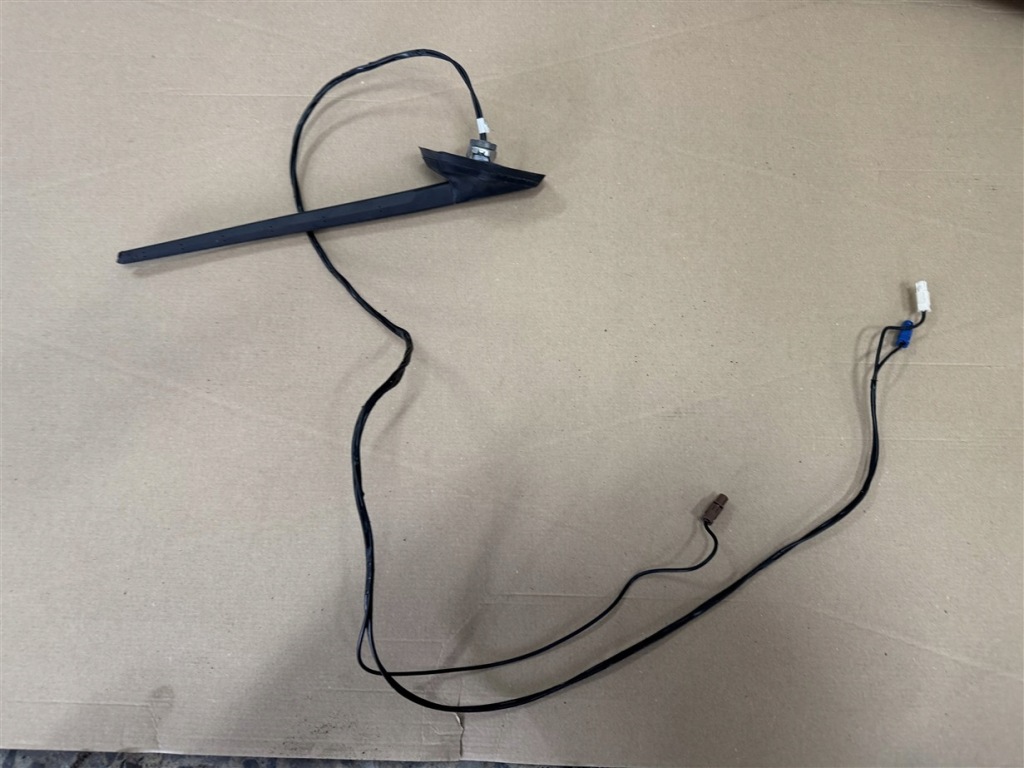 Купить Антенна кровельная радио 282162312r колеса renault kangoo 4 iv 22-25r