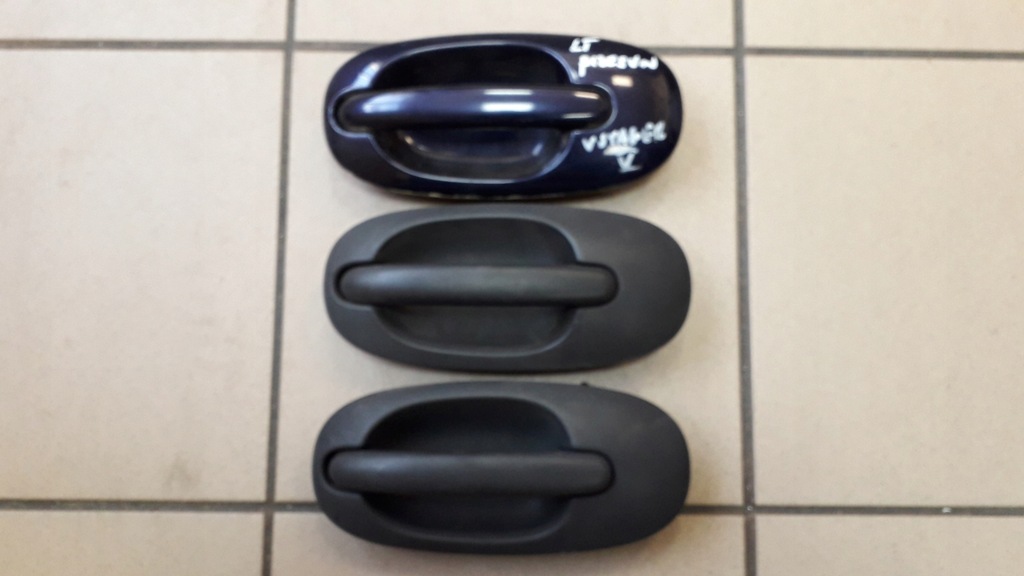 фото №1, Chrysler voyager i grand 95-00 ручка левая задняя