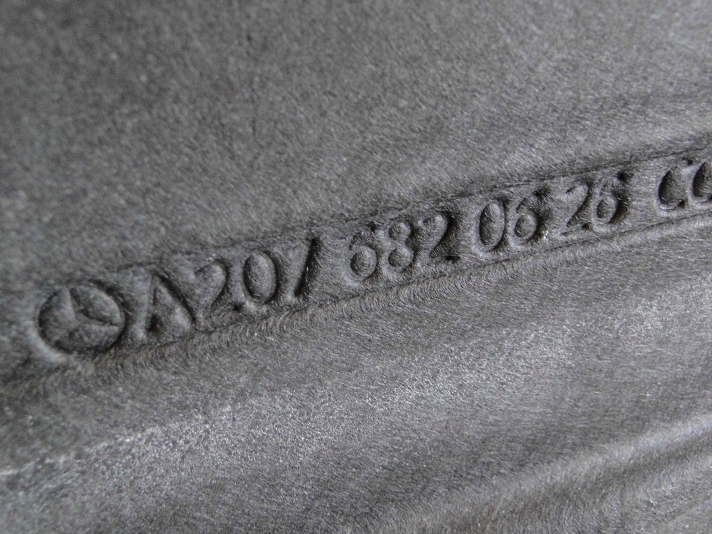 фото №8, Mercedes e 207 c/a w207 шумоизоляция pobitka капот