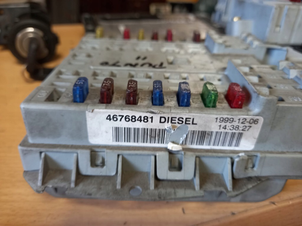 фото №5, Бортовой компьютер иммобилайзер fiat punto ii 1.9 d r04010032d