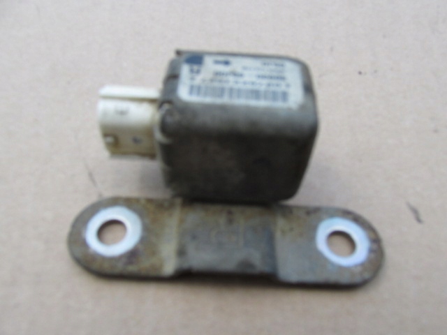 фото №6, Suzuki grand vitara ii 2006-2012r датчик удару 38930-65j00 38930-65j10