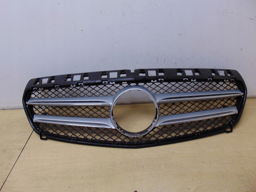 фото №1, Решётка радиатора решётка радиатора mercedes w176 a1768880260