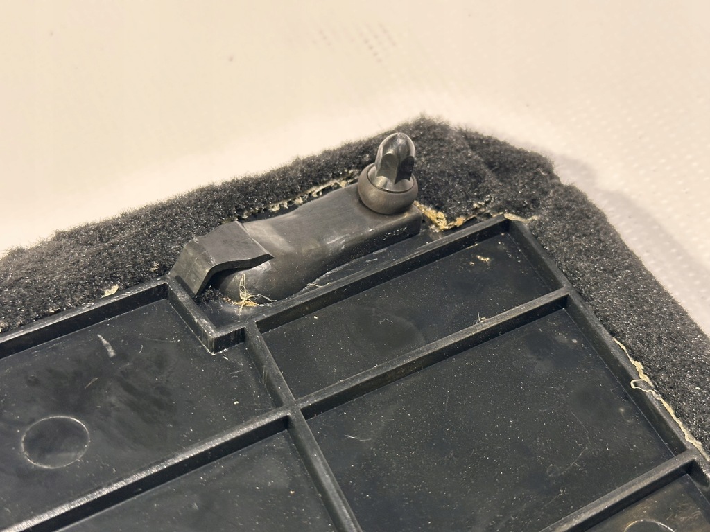 фото №13, Обшивка оббивка обшивка багажника ліва chevrolet corvette c5 1997 - 2004