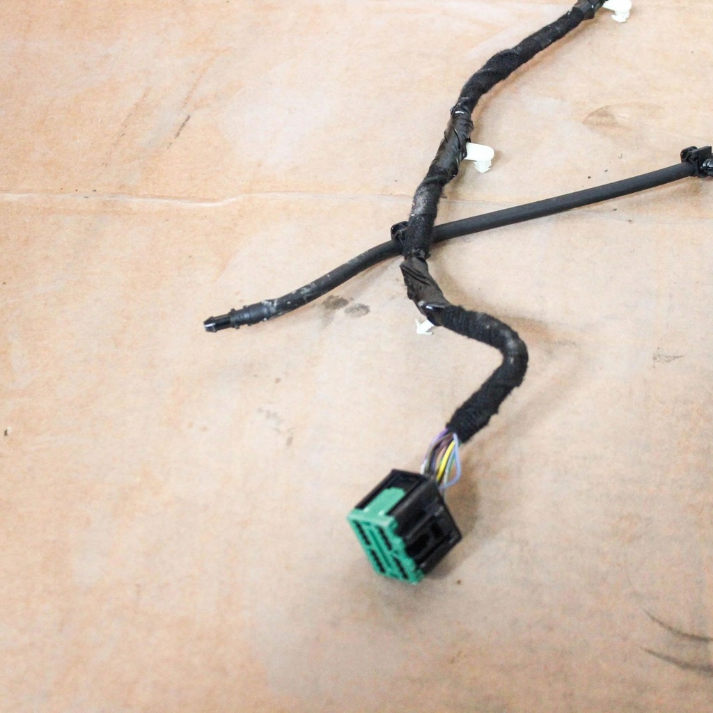 фото №11, Ford kuga ii 2020 потолок