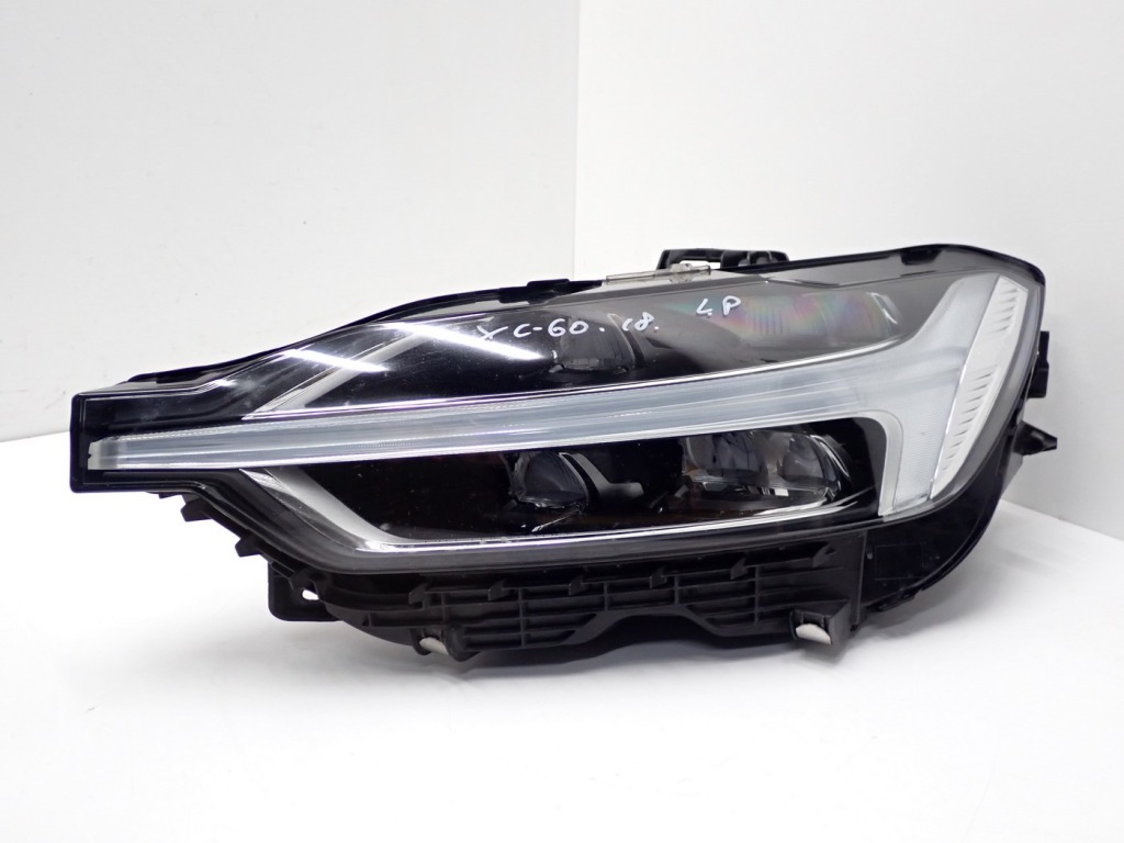 фото №14, Kompletny перед капот бампер europa оригинал volvo xc60 ii 717-46 18r