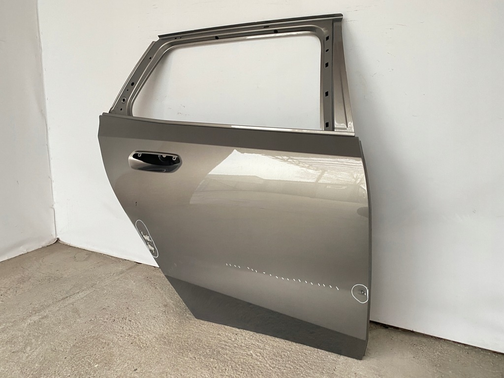 фото №10, Bmw 5 g61 kombi 2023r- дверь задняя правое задние poznań ==giełda==