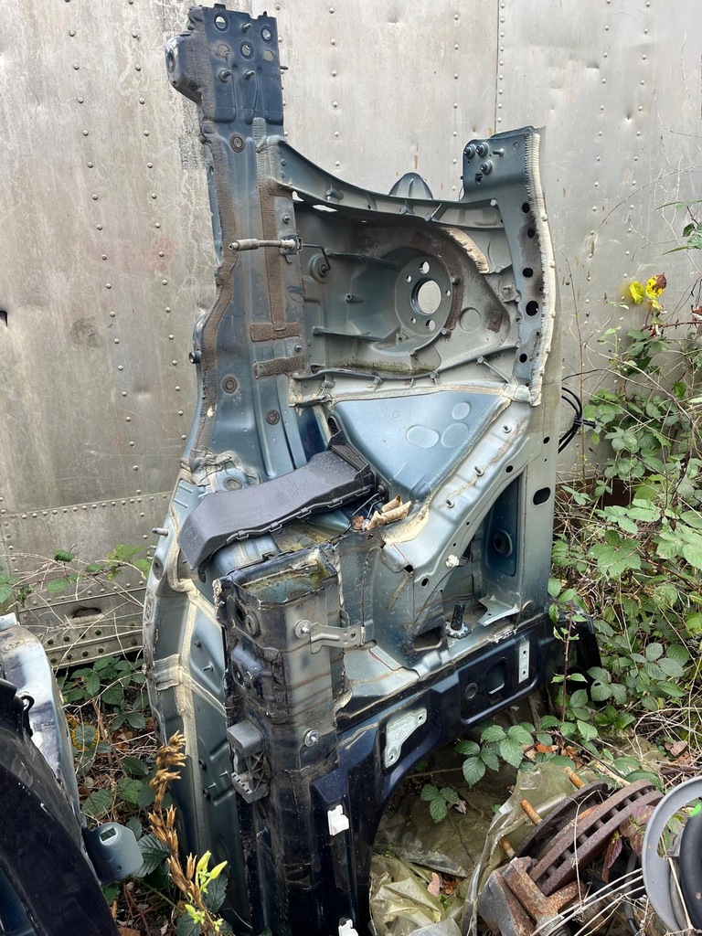 фото №1, Mercedes e-klasa w213 w238 левая четверть лонжерон