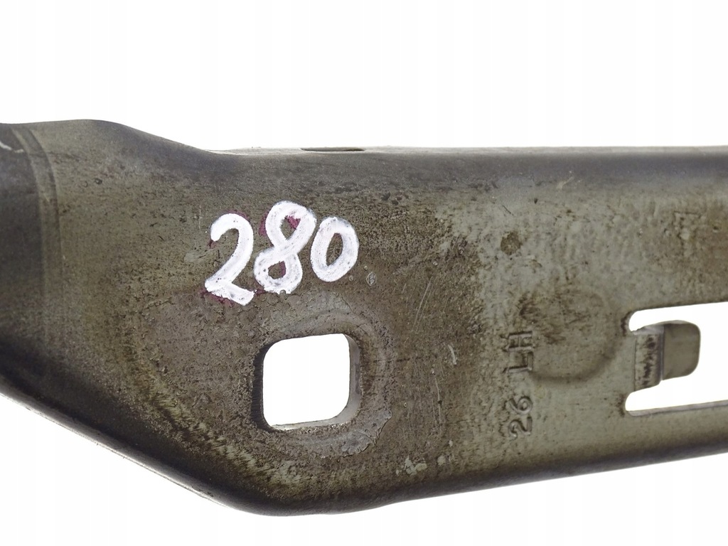 фото №16, Audi оригинальный номер 8v0823301f 8v0823823f петля капот патрон