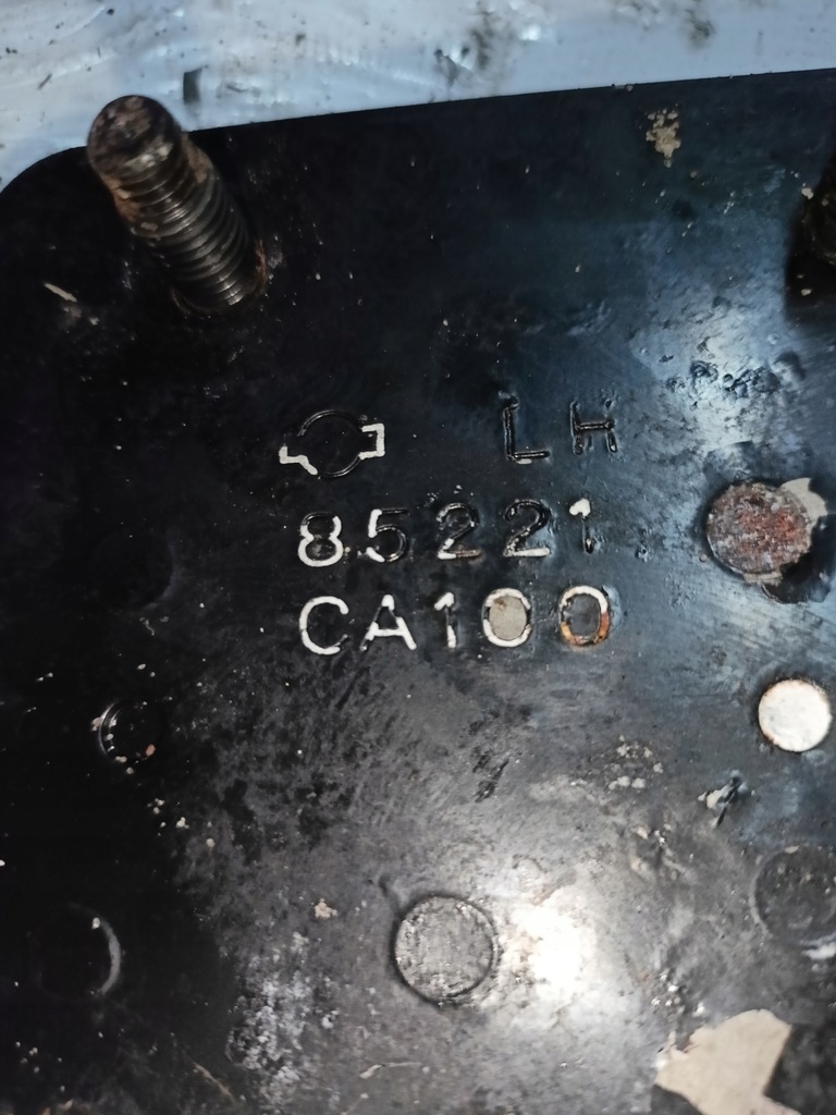 фото №6, Кронштейн лівий lub правий задня бампера murano z50