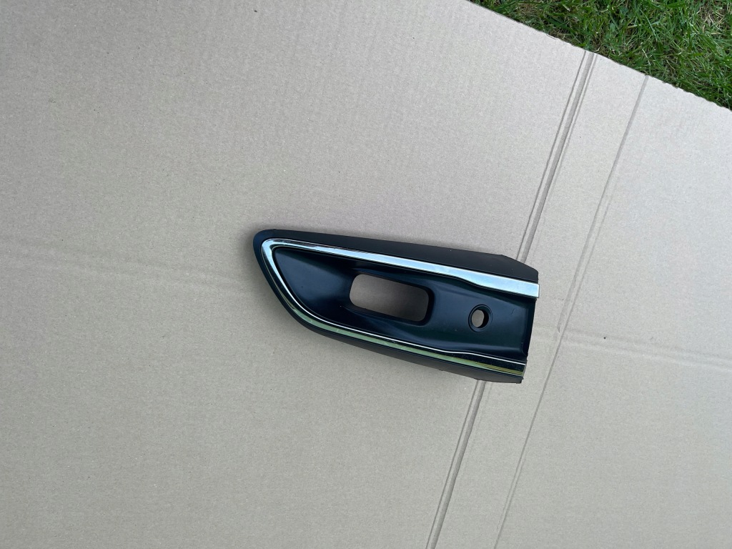 фото №2, Решётка левая renault zoe lift 2019 -