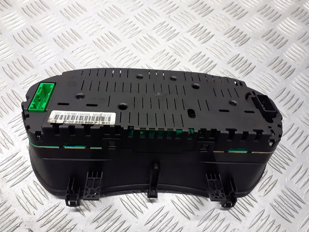 фото №3, Счетчик приборы vw polo 9n 1.2 6q0920800p