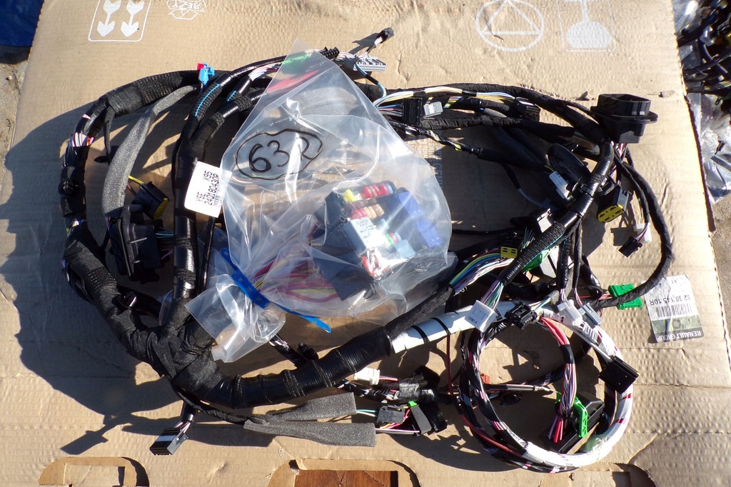 фото №1, Джгут електропроводка 240180430r renault fluence