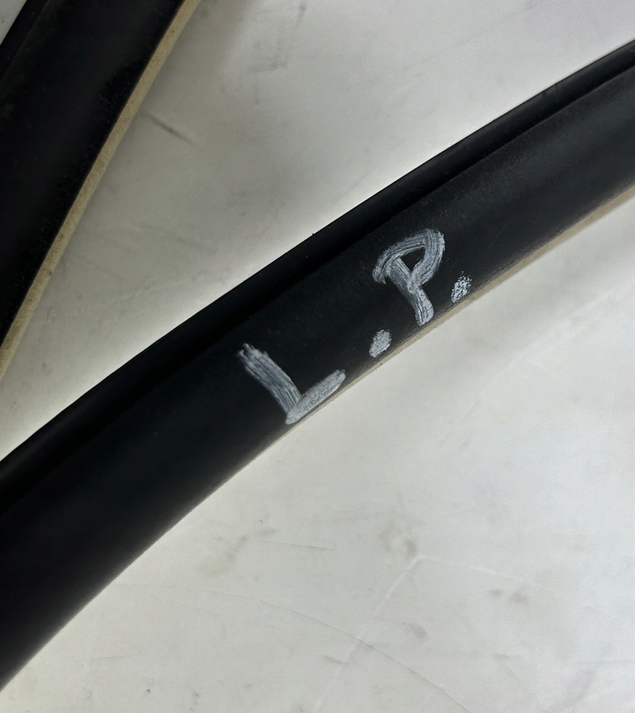 фото №4, Lancia thema ii 11- прокладка кузовна двері лівий перед